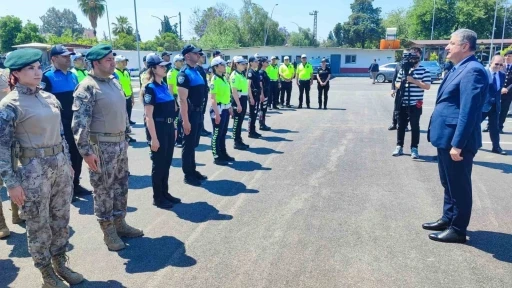 Adana Valisi Yavuz: "Bayram boyunca 35 İHA-SİHA ve dron g&ouml;rev alacak"
