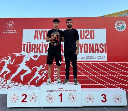 Adil Sani Konukoğlu Spor Lisesi öğrencisi Furkan Kanlı atletizmde Türkiye şampiyonu oldu
