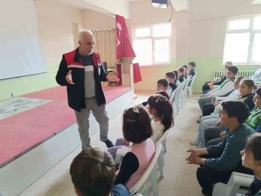 Adilcevaz&rsquo;da &ouml;ğrencilere gıda, hijyen ve israf bilinci eğitimi
