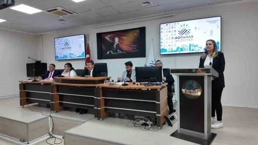 Adıyaman Belediye Meclisinde &lsquo;Kadın&rsquo; g&uuml;ndemi
