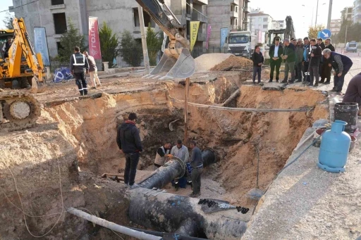 Adıyaman’da 14 mahallenin içme suyu hattı değiştirildi
