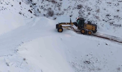 Adıyaman&rsquo;da bir&ccedil;ok k&ouml;y ve mezraya ulaşım sağlanamıyor
