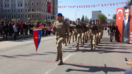 Adıyaman’da, Cumhuriyet’in 102. yılı coşkuyla kutlandı