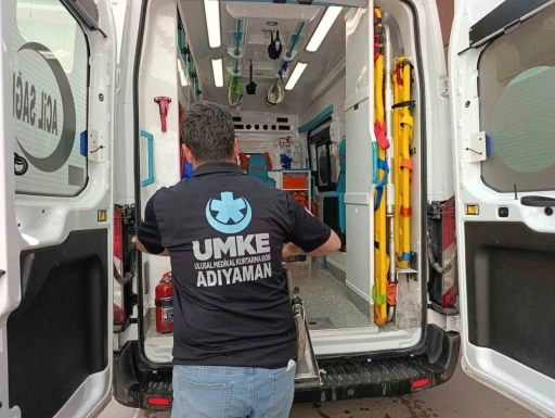 Adıyaman&rsquo;da iki otomobil &ccedil;arpıştı: 1 yaralı

