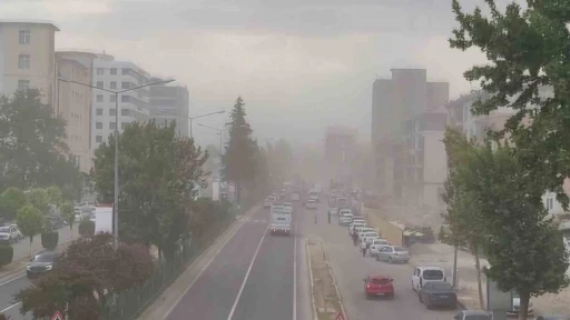 Adıyaman’da önce toz taşınımı sonra yağmur etkili oldu
