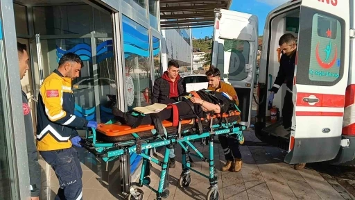 Adıyaman’da otomobil şarampole yuvarlandı: 3 yaralı
