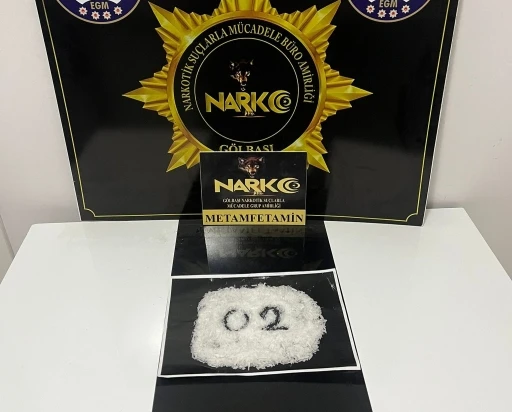 Adıyaman’da uyuşturucu operasyonu: 2 şahıstan 1’i tutuklandı
