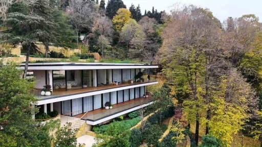 Adnan Oktar&rsquo;ın eski villası Rus Oligark&rsquo;ın restorasyonundan ge&ccedil;ti: Son hali b&ouml;yle g&ouml;r&uuml;nt&uuml;lendi
