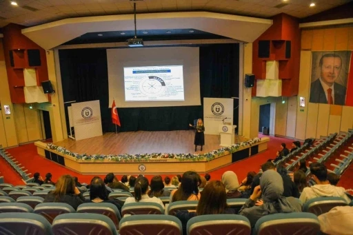 AD&Uuml;&rsquo;de &rsquo;Uyuyalım Uyutalım&rsquo;&rsquo; adlı seminer ger&ccedil;ekleştirildi
