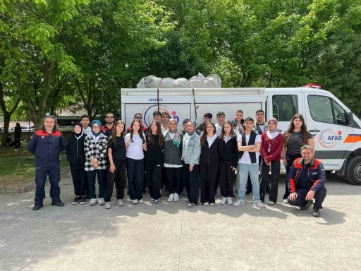 AFAD personelinden lise öğrencilerine afet bilincine yönelik eğitim
