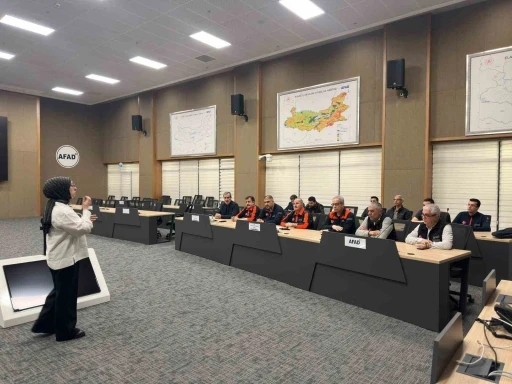 AFAD personeline y&ouml;nelik işaret dili eğitimine başlandı
