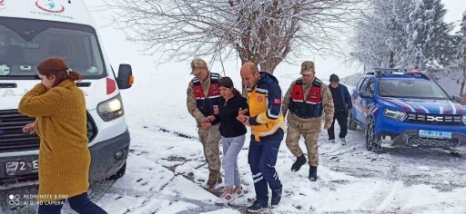 AFAD: "Turuncu ve sarı uyarı verilen illerde 22 bin 813 personel, 7 bin 689 ara&ccedil;/iş makinesi g&ouml;rev aldı"
