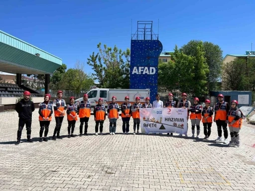 AFAD’tan Bitlis Genç Kızılay ekibine eğitim
