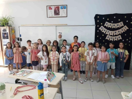 Afyonkarahisar&rsquo;da 143 bin &ouml;ğrenci yaz tatiline girdi
