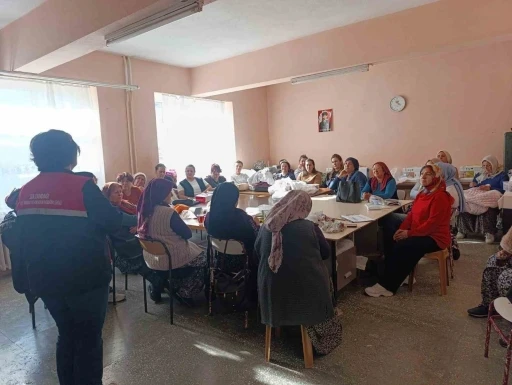 Afyonkarahisar&rsquo;da 2025 yılında 512 &ccedil;ift&ccedil;i toplantısı yapıldı
