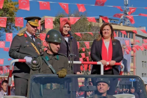 Afyonkarahisar’da 29 Ekim coşkusu