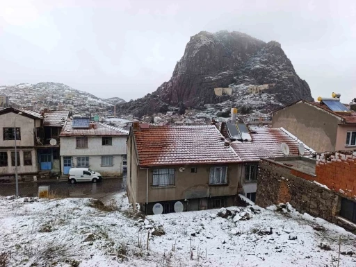 Afyonkarahisar&rsquo;da kar yağışı

