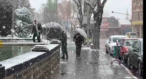 Afyonkarahisar’da kar yağışı etkisini kaybetti
