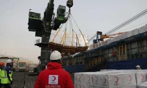 Afyonkarahisar&rsquo;dan Gazze&rsquo;ye 7 bin &ccedil;ift ayakkabı yardımı

