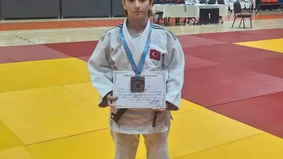 Arife Aydınoğlu’ndan judo Balkan ikinciliği