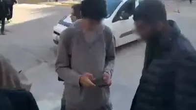 Tespih sattığını iddia ederek öğrenciden para talep eden şahıs kamerada