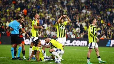Nathan Ake, maça devam edemedi