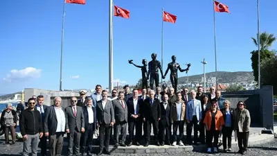 Kuşadası’nda Muhtarlar Günü kutlandı
