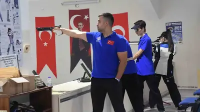 Eskişehir’de 29 Ekim Cumhuriyet Bayramı havalı silahlar atıcılık kupası gerçekleştirildi