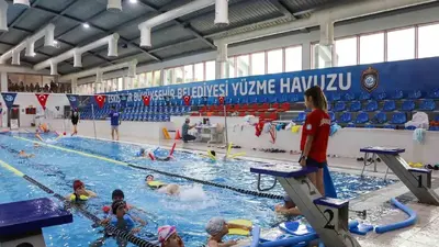 Büyükşehirden yüzme öğrenmek isteyenlere fırsat