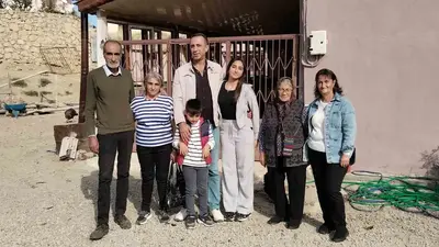 Otomobili bozulan Alman gezgin 11 gün Sivaslı ailenin misafiri oldu
