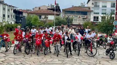 Bozdoğan’da çocuklar ’Cumhuriyet’ için pedalladı
