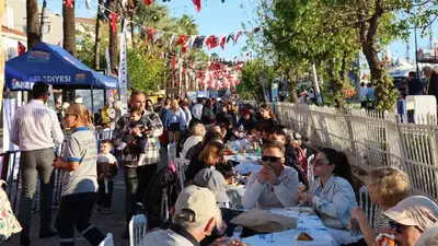 Cumhuriyet Sofrası Marmarislileri bir araya getirdi