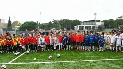 Yunusemre’de 29 Ekim coşkusu futbolla taçlandı