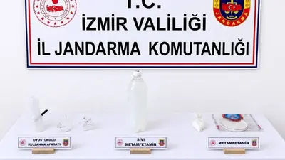 İzmir’de jandarmadan uyuşturucu operasyonu: Sıvı metamfetamin ele geçirildi
