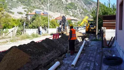 40 yıllık su isale hatları yenileniyor
