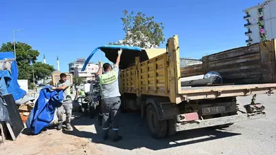 Kepez’de temizlik seferberliği: Aydoğmuş’ta 30 kamyon atık kaldırıldı