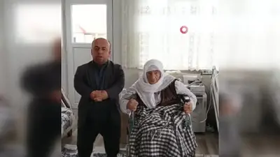 Yüksekova’da yüzleri güldüren yardım: Hatun Teyze tekerlekli sandalyesine kavuştu