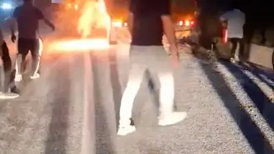 Isınan balatalar önce lastikleri sonra kamyonu yaktı
