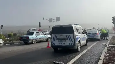 Çorum’da iki otomobil çarpıştı: 3 yaralı