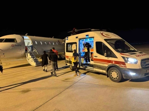Ağrı&rsquo;da 2 yaşındaki bebek ambulans u&ccedil;akla İstanbul&rsquo;a sevk edildi

