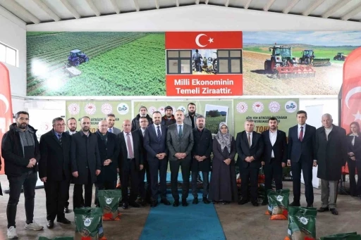 Ağrı&rsquo;da 44 ton sertifikalı yonca tohumu dağıtıldı
