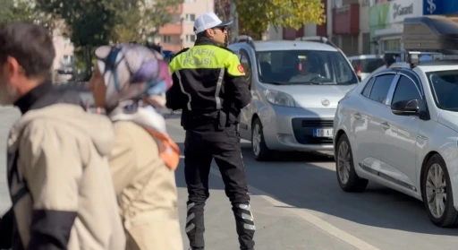 Ağrı’da huzur ve güvenlik için denetimler sürüyor
