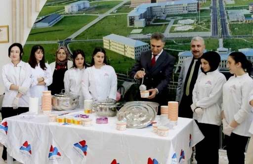 Ağrı’da öğrenciler yöresel lezzet &quot;Gırar&quot; çorbasını deneyimledi
