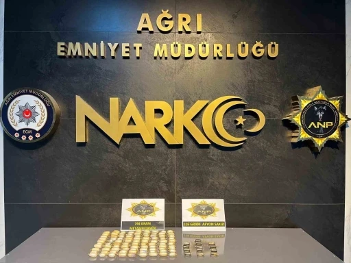 Ağrı&rsquo;da uyuşturucu operasyonunda 8 kişi tutuklandı
