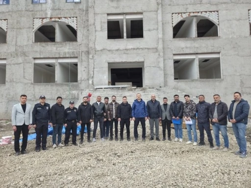 Ağrı&rsquo;da yeni emniyet binasında &ccedil;alışmalar hızlandırılıyor
