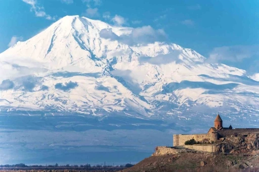 Ağrı, doğa, tarih ve sağlık turizmiyle d&ouml;rt mevsim &ouml;ne &ccedil;ıkıyor
