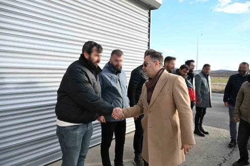 Ağrı Emniyet M&uuml;d&uuml;r&uuml; &Ouml;nder, narkotik ekiplerinin &ccedil;alışmalarını yerinde inceledi
