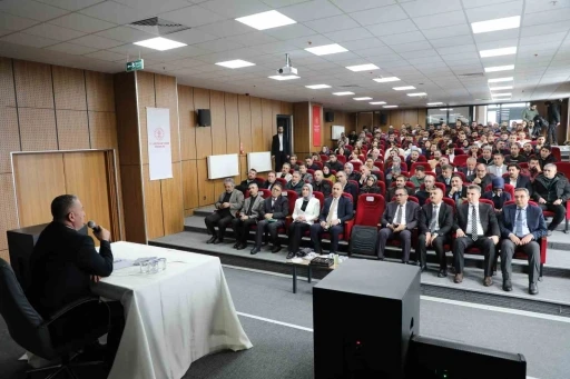Ağrı Milli Eğitim M&uuml;d&uuml;r&uuml; K&ouml;krek, Patnos&rsquo;ta eğitim &ccedil;alışmalarını inceledi

