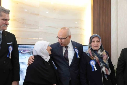 Ağrı Valisi Koç, 180. kuruluş yılında polis teşkilatını yalnız bırakmadı
