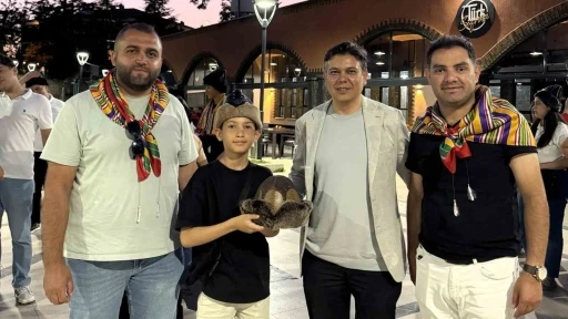 Ahlat’dan gelen gençler Bilecik’in tarihi yerlerini gezdiler

